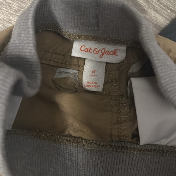 Cat & Jack - 4T Shorts Bundle - Picture 3 of 4